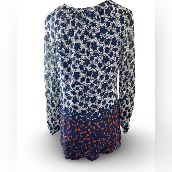 Tory Burch Lightweight with Slip Floral Keyhole Blouse Size 4 - Picture 2 of 11